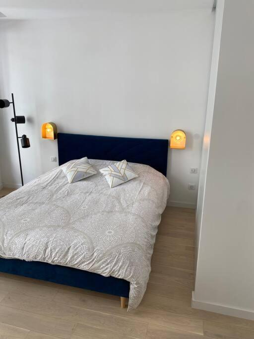 Brand New 1 Bedroom Flat With Parking- 5 Min Paris Pte De Versailles Issy-les-Moulineaux Exteriör bild